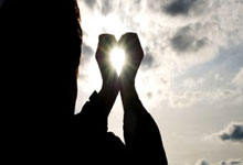 雷速体育官网：斯基拉：尤文老板埃尔坎也在现场，观看了图多尔执教尤文的首秀.